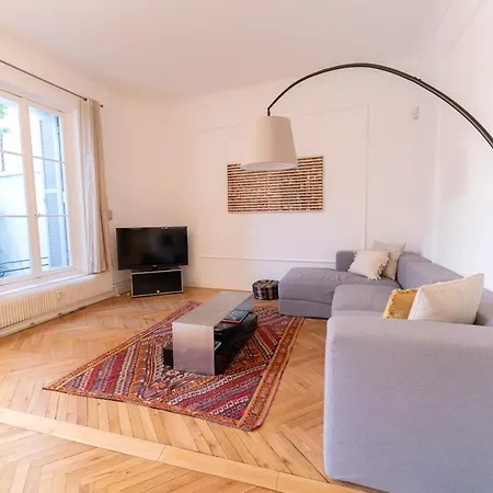 Superbe Avec Jardin Piscine, Garage Apartman