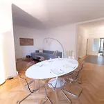 Superbe Avec Jardin Piscine, Garage 尼斯